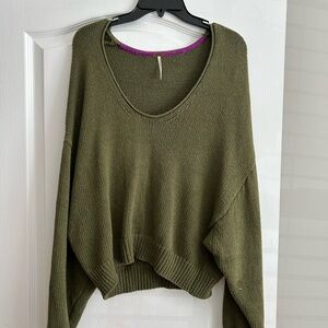 Free People Green V-Neck Sweater Soft Knit Relaxed Fit